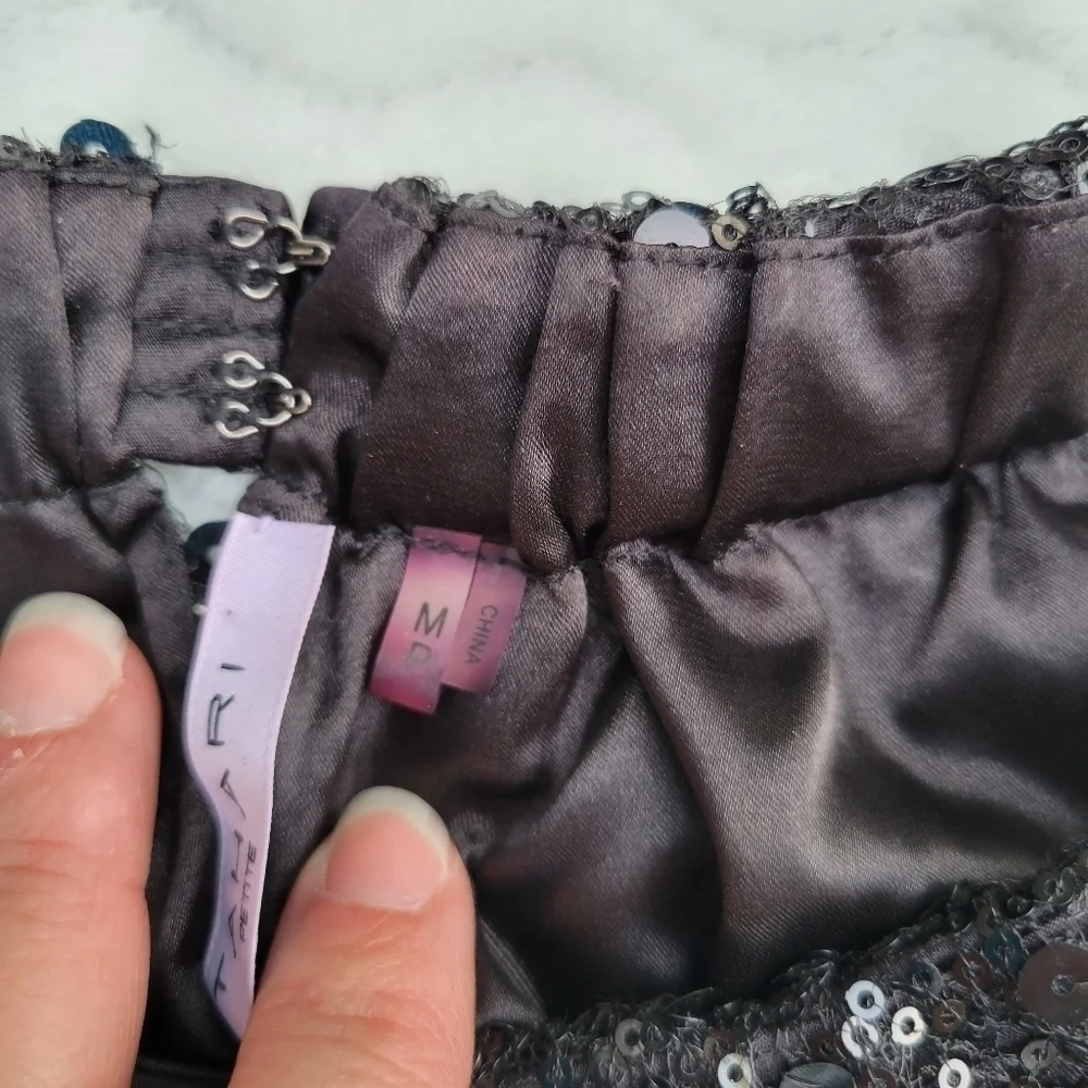 Tahari women's black sequin tank keyhole hope blouse - Picture 6 of 12